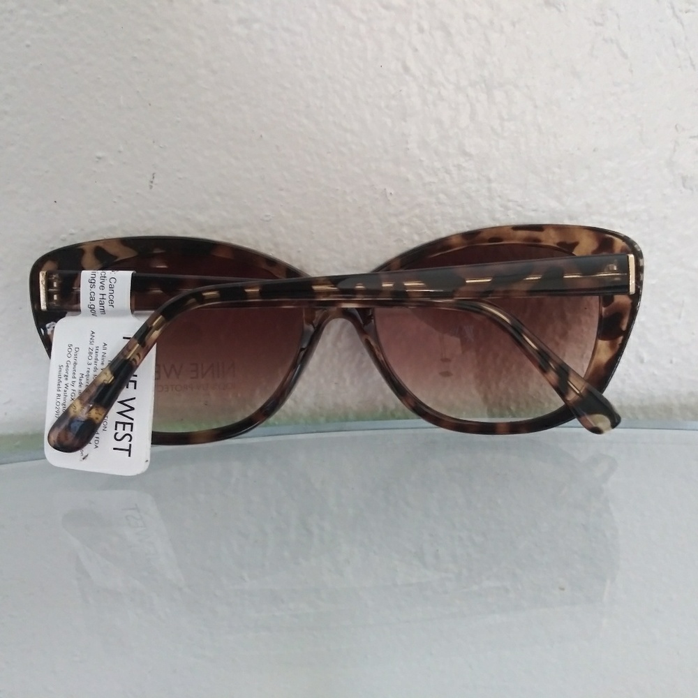 NWT NINE WEST CAT EYE SUNGLASSES WITH RHINESTONES - Picture 6 of 6